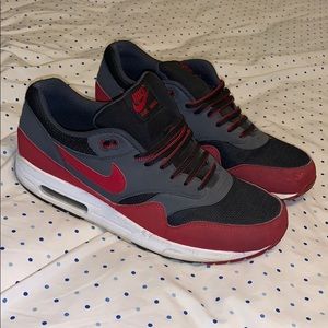 Nike Air Max 1 Airmax Size 10.5 Red Black White